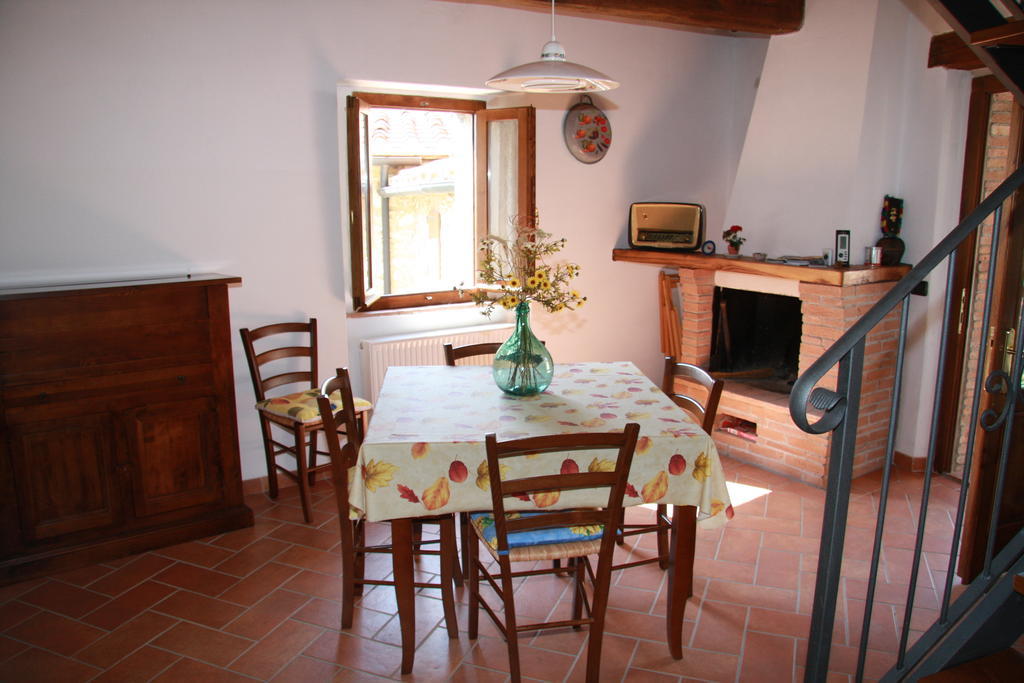 Borgo Fango Appartement Montieri Buitenkant foto